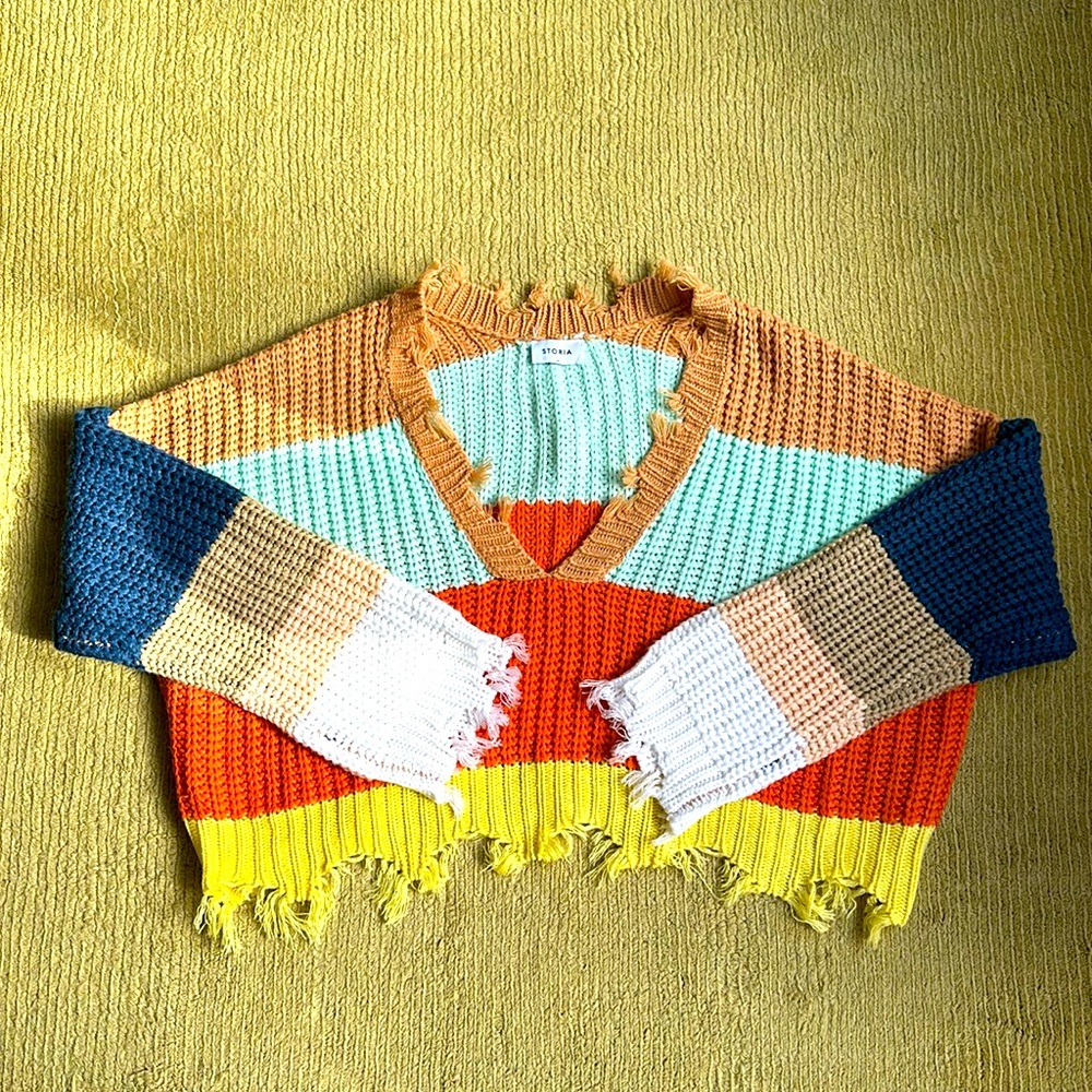Multicolored sweater, size large, brand new condition!!!